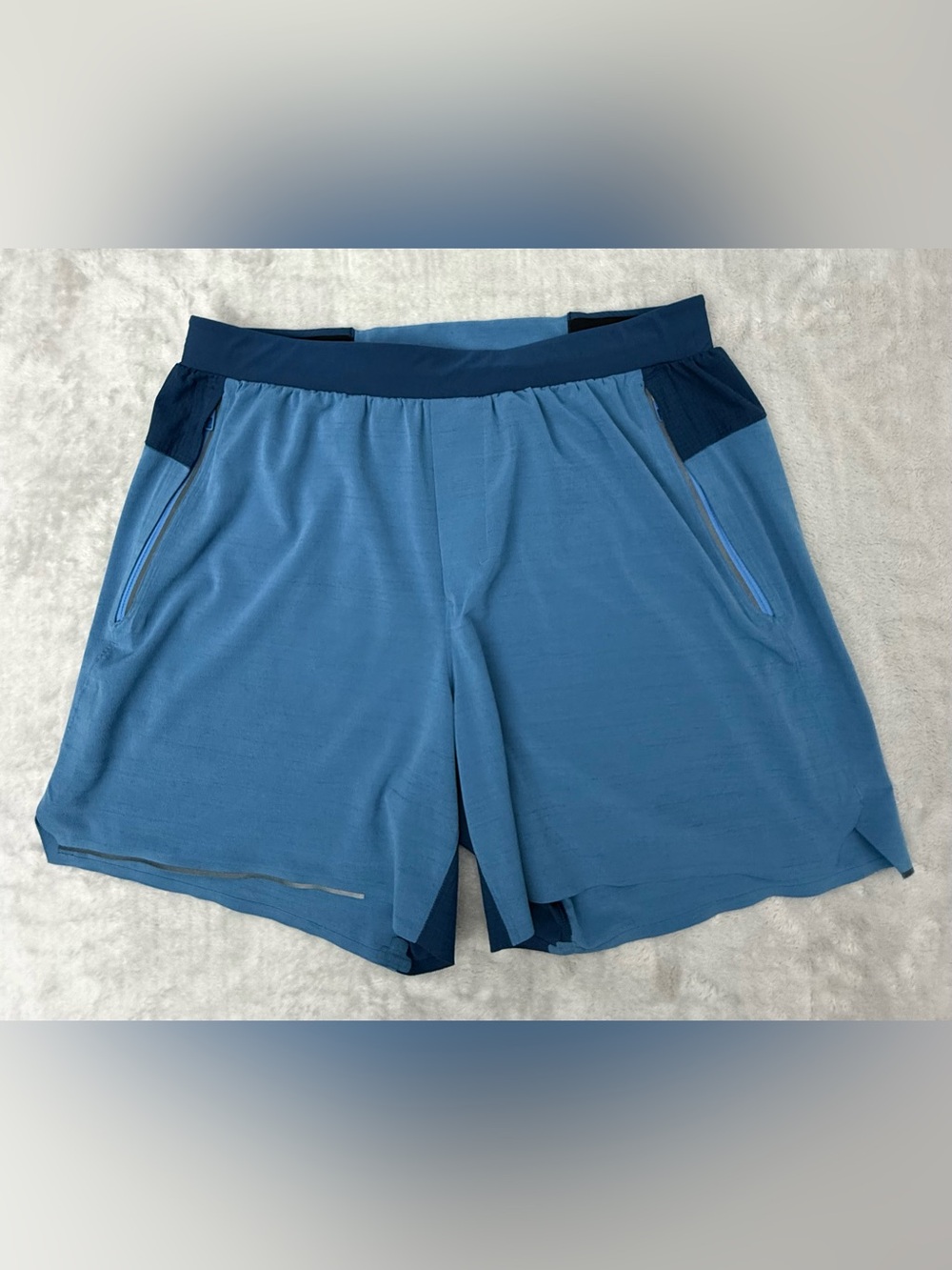 Lululemon Men's Switch Up 6” Inseam Linerless Neo Blue/Navy/Black Size Large
